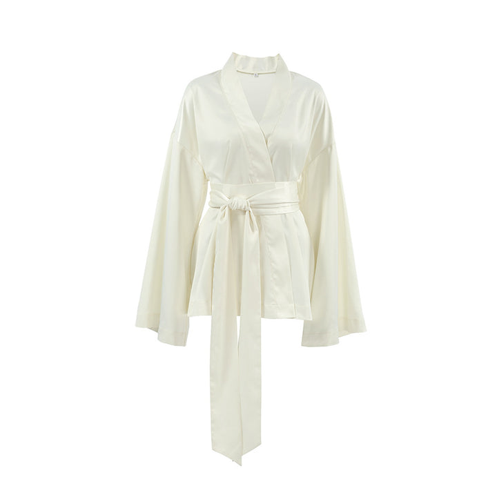 Dame Satin Blazer- og Shorts-Sæt med elegant Varedesign Stilla