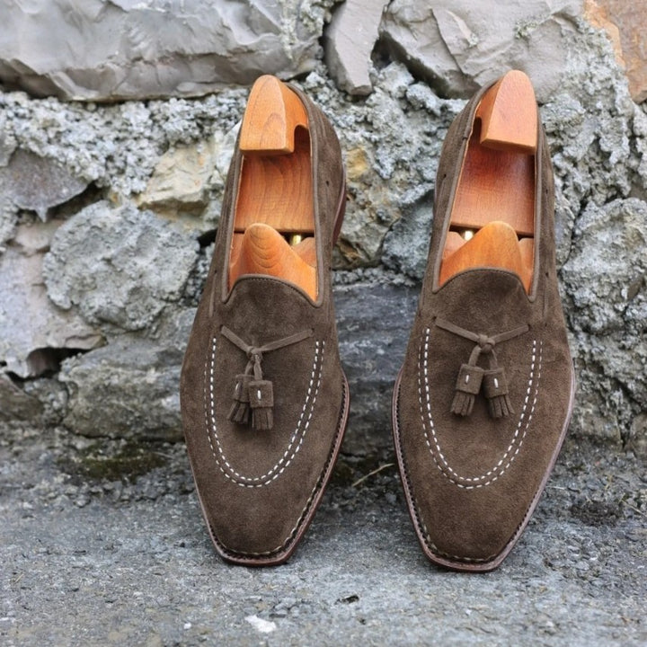 Herrer ruskinds slippers med dekorative kvaster Stilla