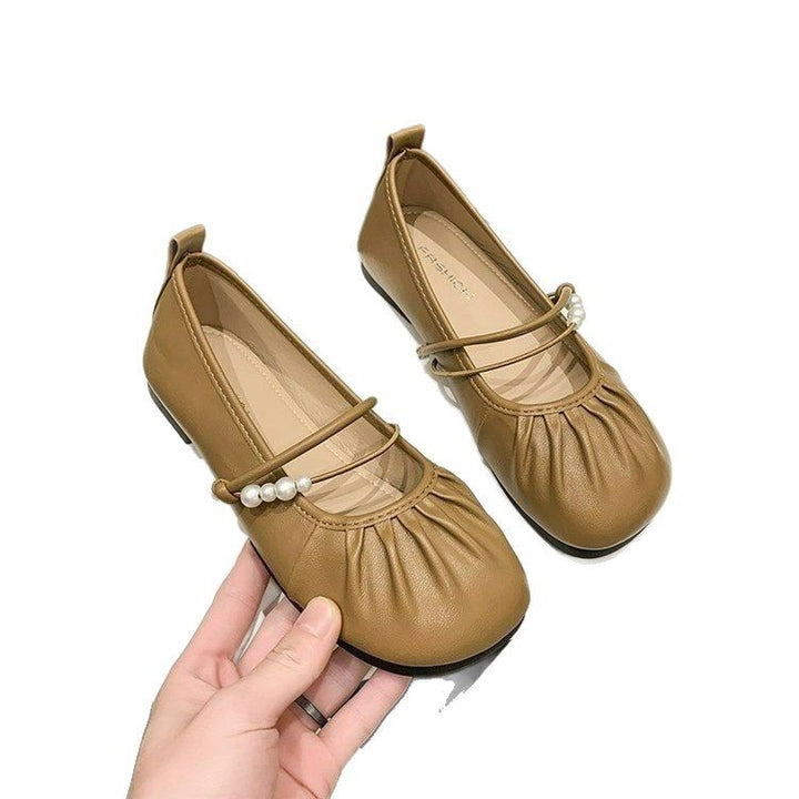 Dame ballerinaer med dekorativ rem og elegant perlepynt Stilla