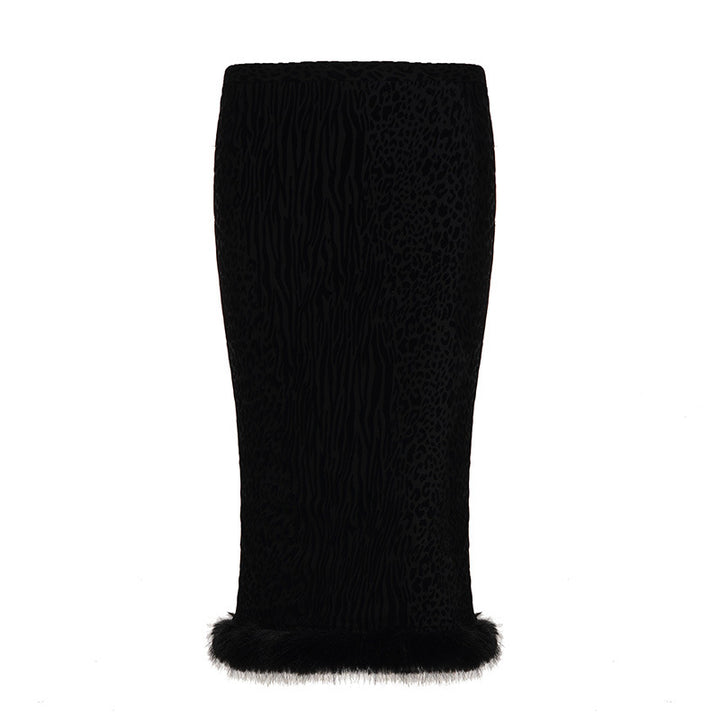 Damer pencilkjole med luksuriøse og fashionable flæser i kanten Skovae