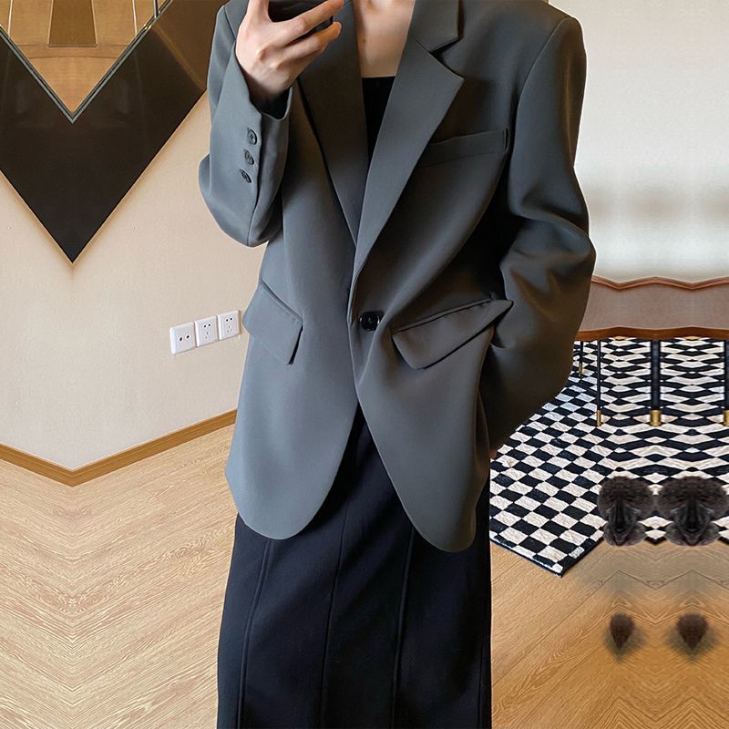 Kvinders oversized blazer lavet af materialer af høj kvalitet med lommer Stilla