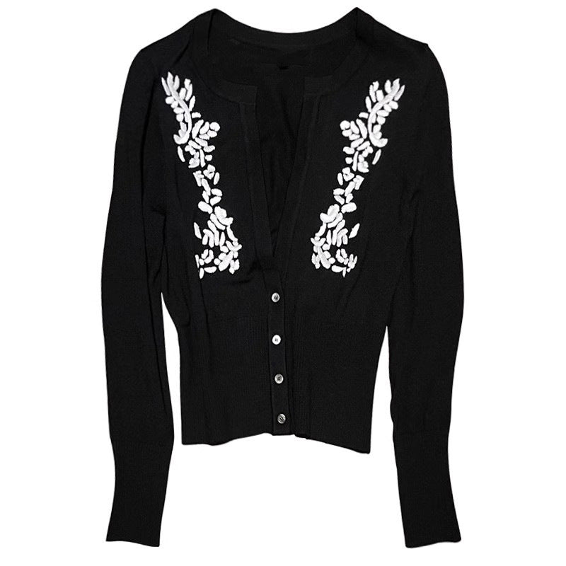 Dame elegant strik cardigan med florale broderidetaljer Stilla