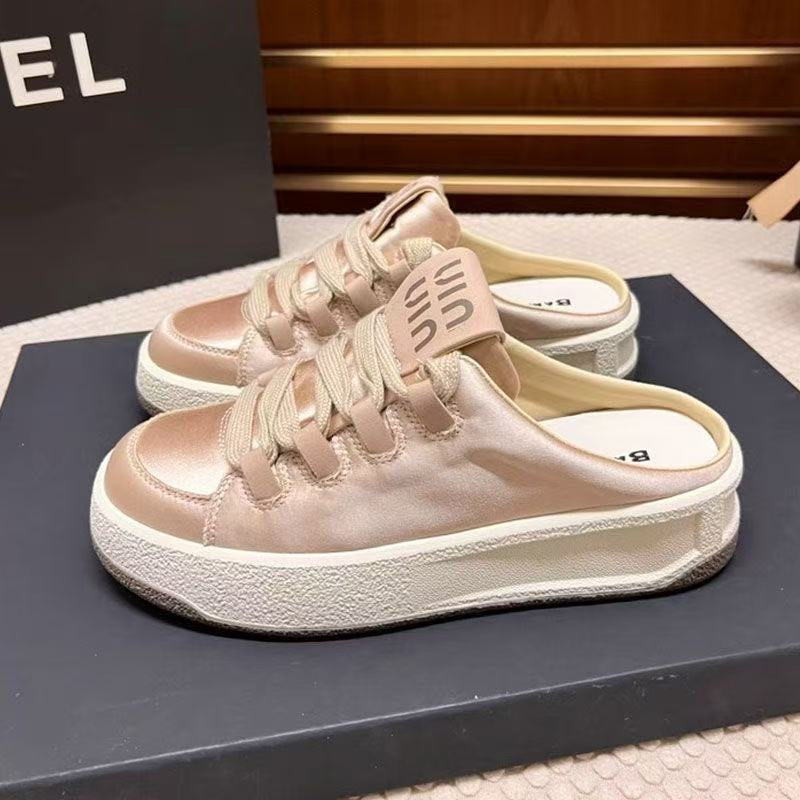 Dame mode Sneakers med åndbart overmateriale og sporty design Stilla
