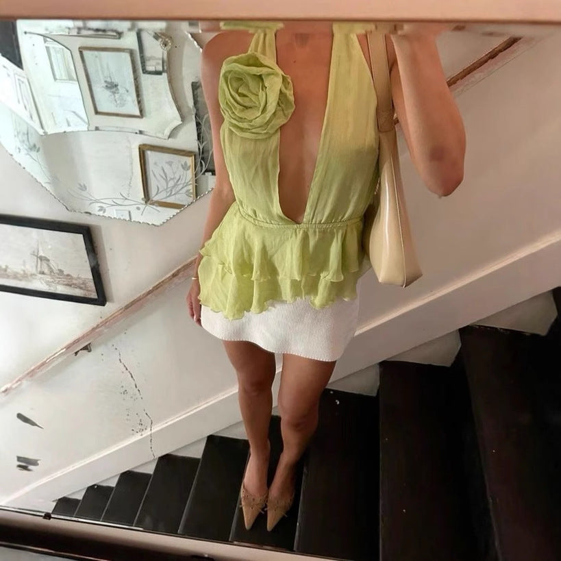 Dame fritidskjole med volant og romantisk blomsterdetalje Stilla