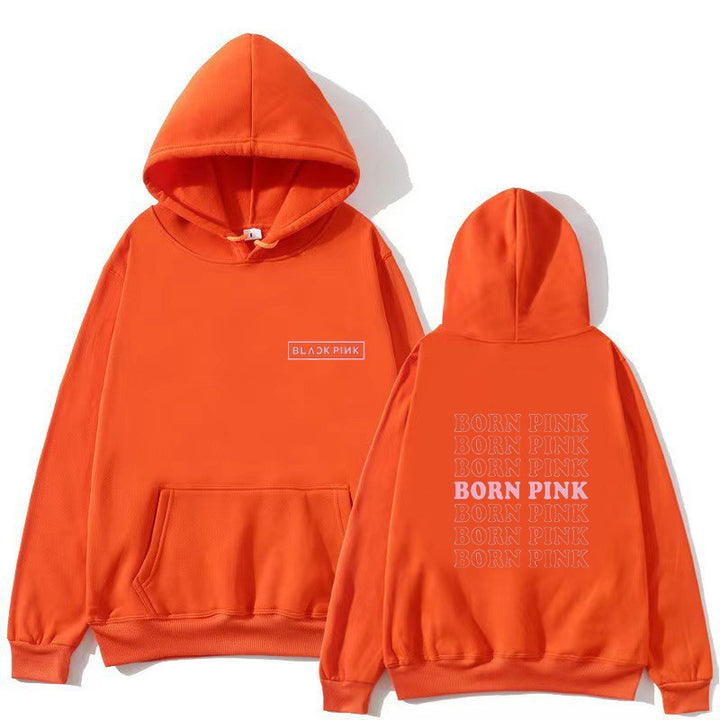 Kvinders hoodie med slående grafisk design Skovae