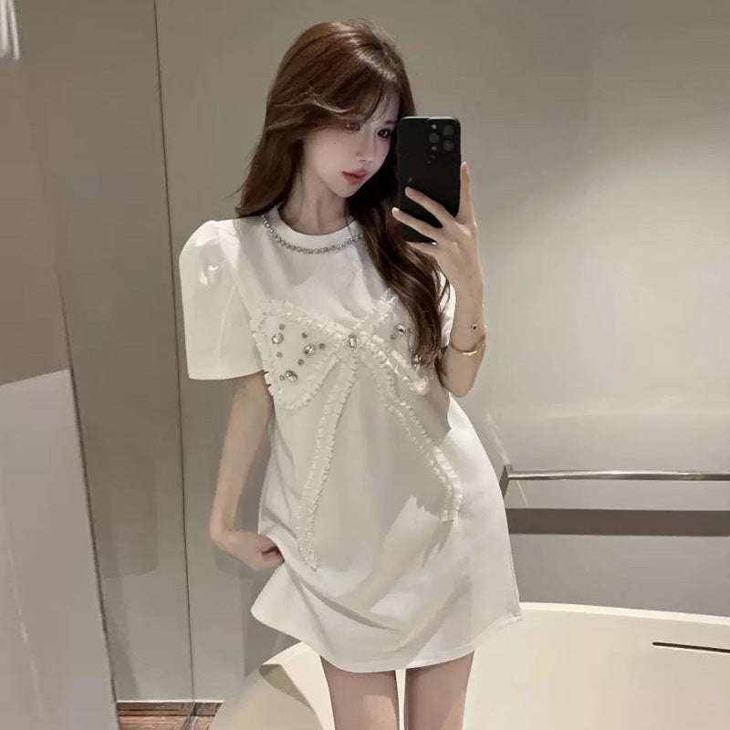 Stilla | Perlekjole Sydøstasien Rhinestone T-shirt kjole