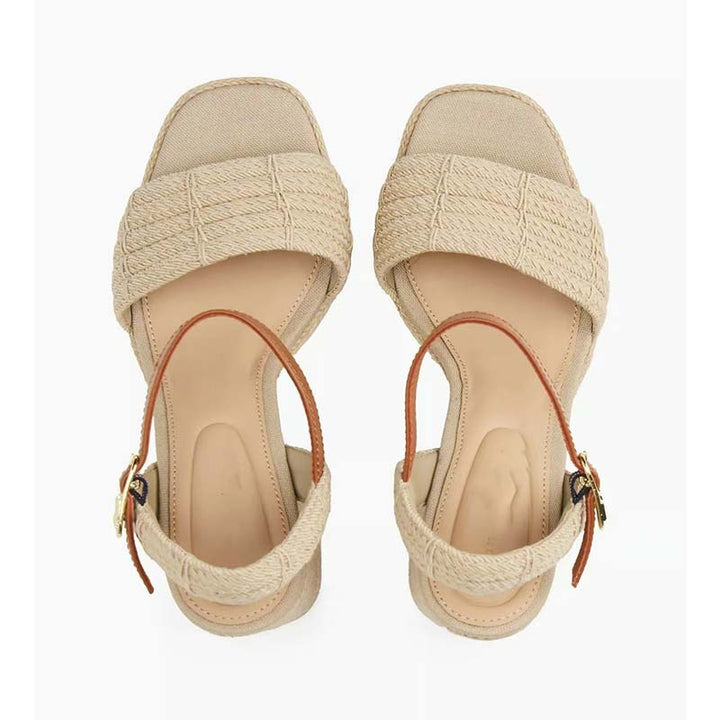Femme Plattform Sandaler med hæl, justerbar ankelrem og flettede detaljer Stilla