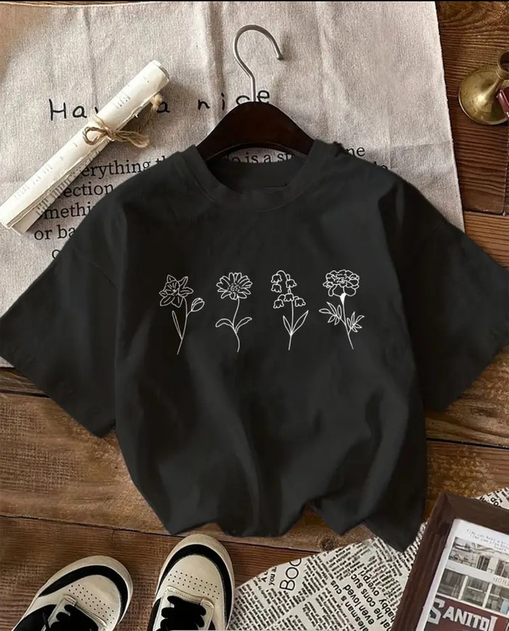 Dame T-shirt med blomsterprint og moderne snit Stilla