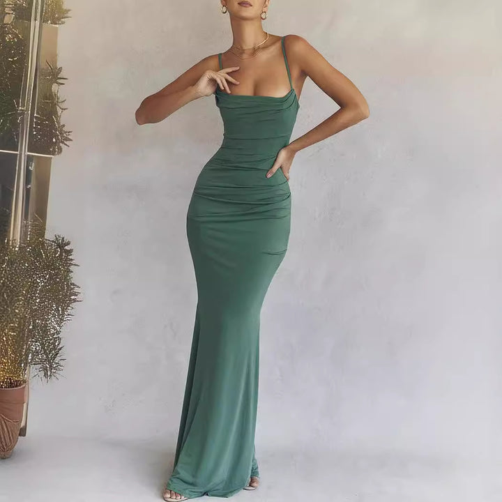 Dame Elegant maxikjole med raffineret draperingsdesign og smalle stropper Skovae