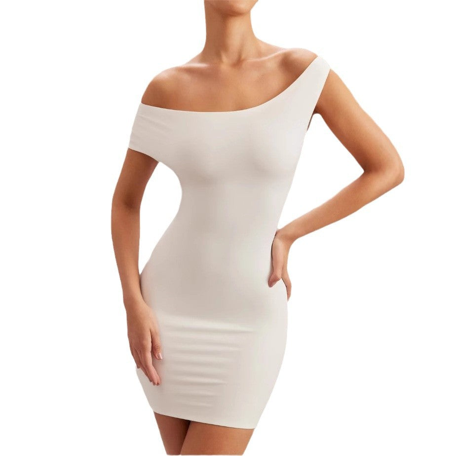 Dame Bodycon Minikjole med elegant udskæring og figursyet snit Stilla