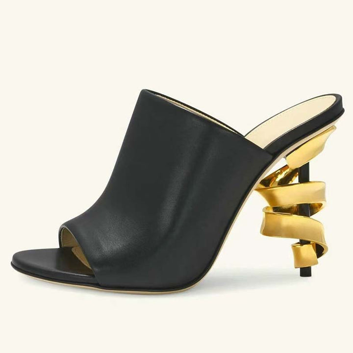 Femme Open-Toe Højhælede Mules med skulpturel metallic Hældesign Stilla
