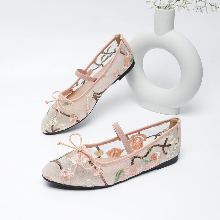 Dame ballerina med kunstnerisk broderi Stilla