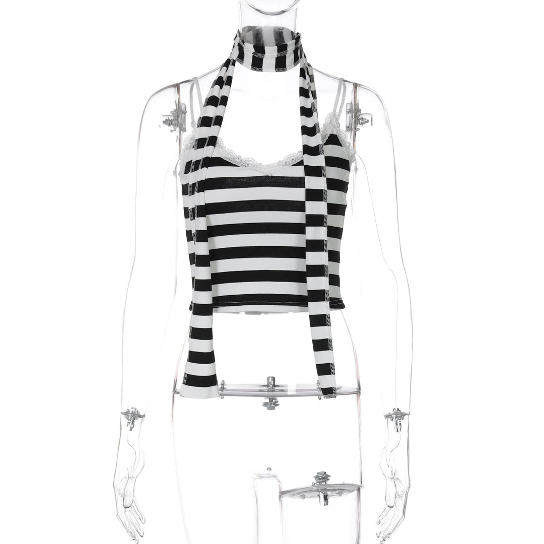 Dame Crop-top med lace accenter og elegante stropper Stilla
