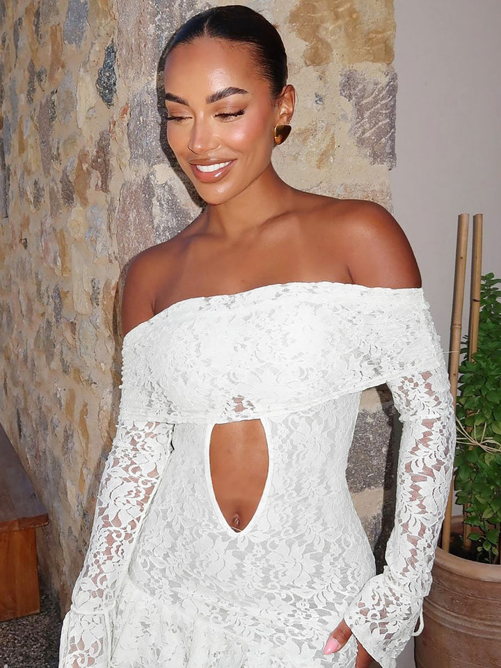 Dame Off-Shoulder Minikjole med spidse detaljer og raffineret cut-out Stilla