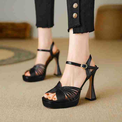 Dame Strappy Platform Sandaler med geometrisk blokhælsdesign Stilla
