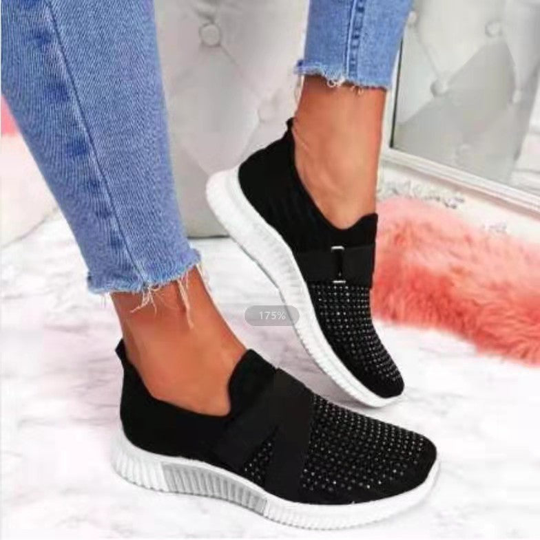 Dame sportsneakers med åndbart mesh-overmateriale og skridsikker sål Stilla