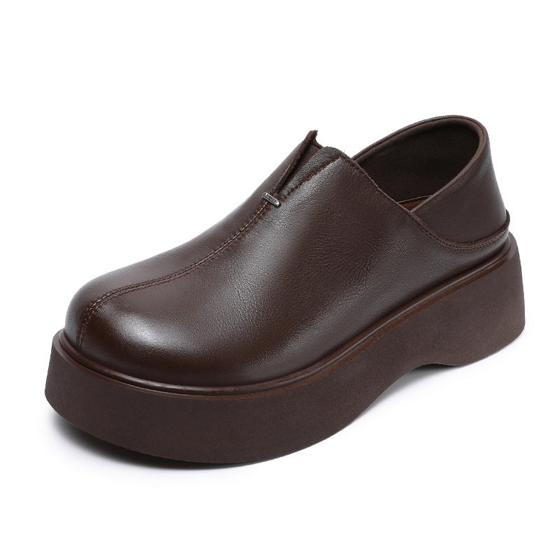 Dame Slip-On Platform Sko med elegant svungen design Stilla