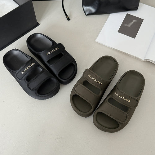 Femme Bequeme Slide Sandaler med justerbare remme Stilla