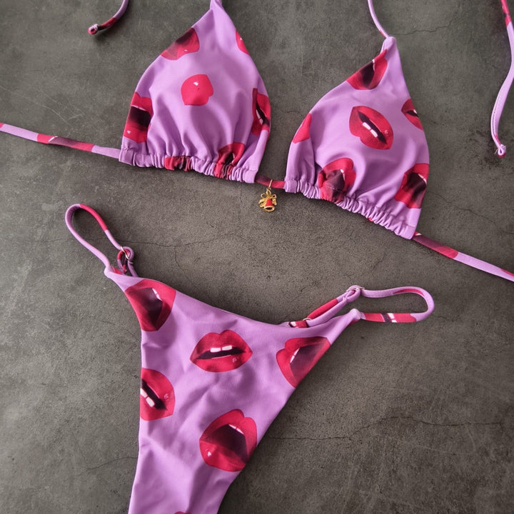 Dame triangel-bikini med legende læbe-design Skovae