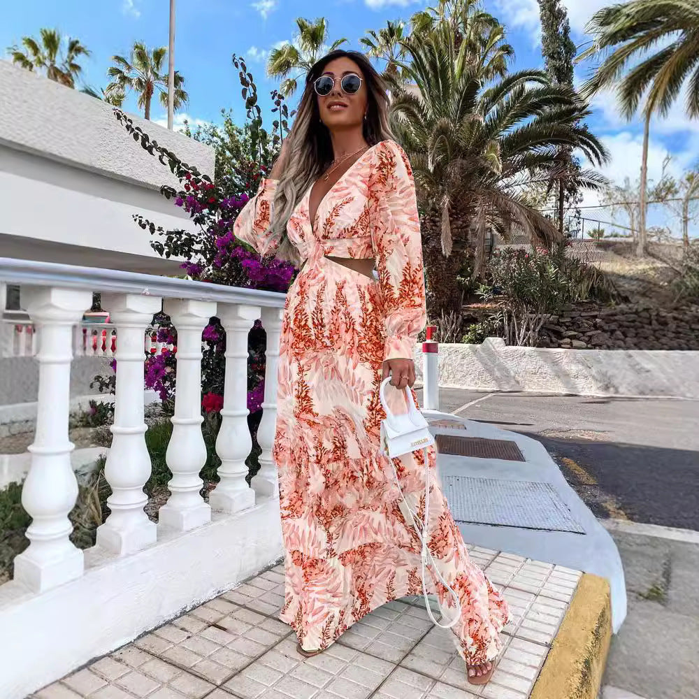 Dame Maxi-kjole med blomstret snit og lækre cut-out-detaljer Stilla