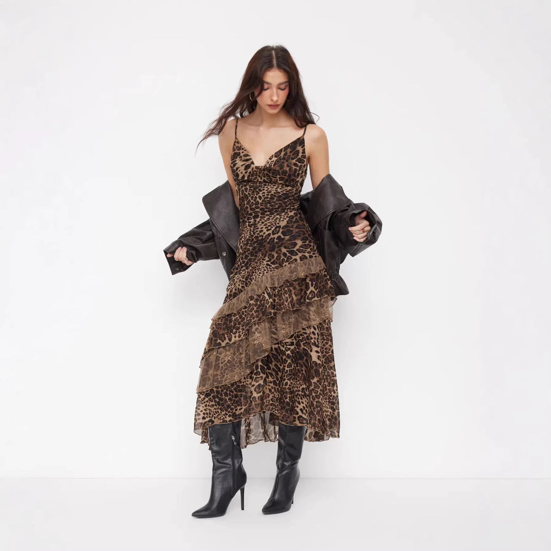 Dame elegant midi kjole med asymmetrisk flæse og dyreprint Skovae