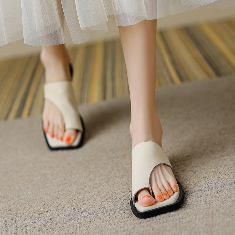 Dame modische flade sandaler med elegant rem-design og skridsikker sål Stilla