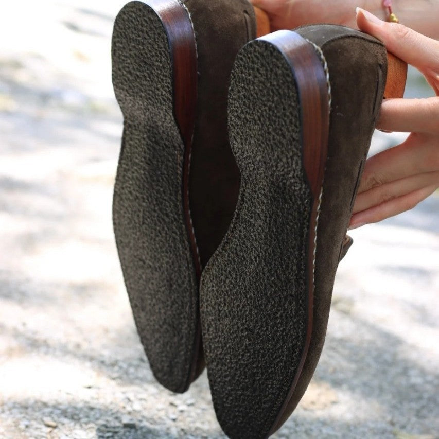Herrer ruskinds slippers med dekorative kvaster Stilla