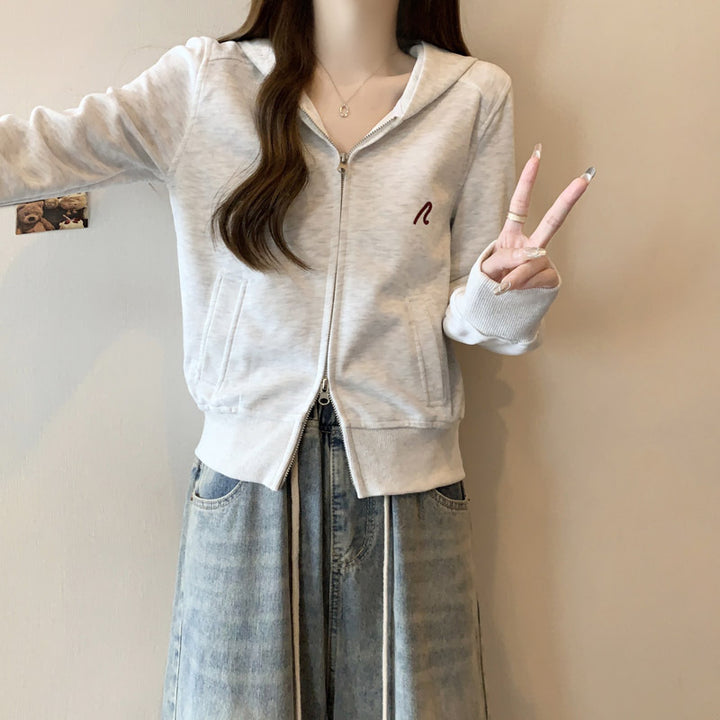 Femme Zip-Up Hoodie med Cropped Design Stilla
