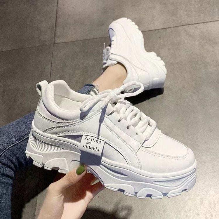 Dame sporty plateau-sneakers med åndbart overmateriale og skridsikker sål Stilla