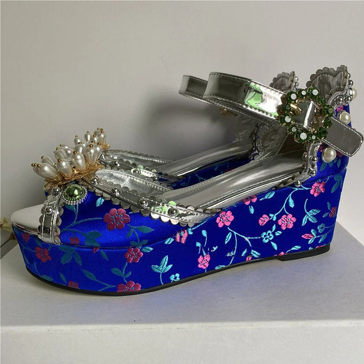 Femme Pyntet Platform Keil Sandaler Stilla