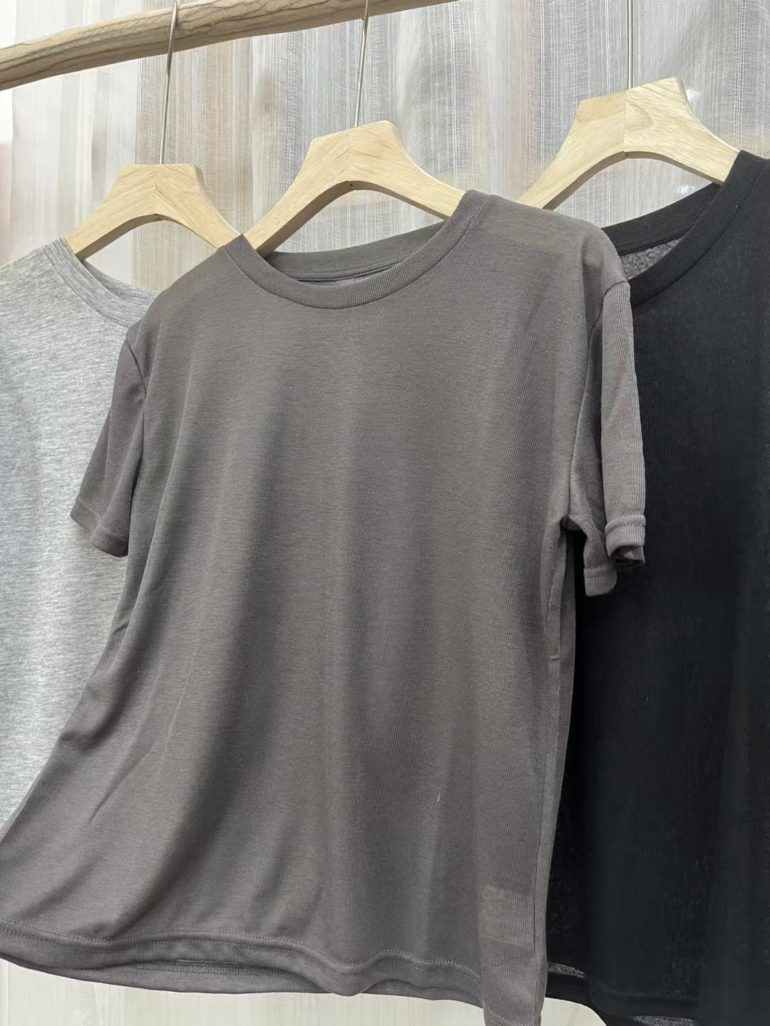 Femme Klassisk Rundhals-T-Shirt Stilla