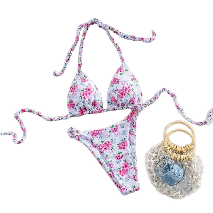 Dame Triangel-Bikini med raffinerede flæser og blomsterdesign Stilla