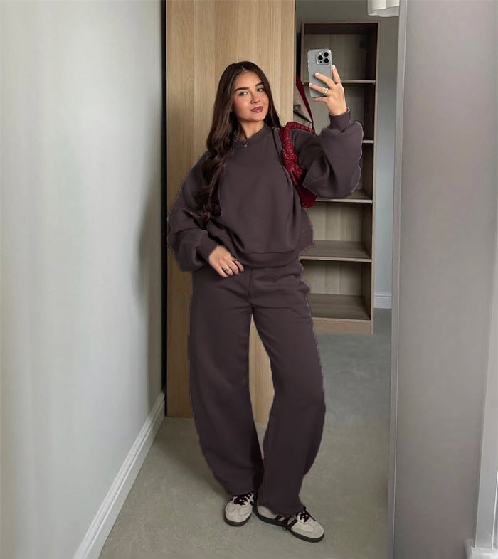 Kvinders afslappede sweatshirt og joggebukser sæt med cropped top og bred ben Skovae