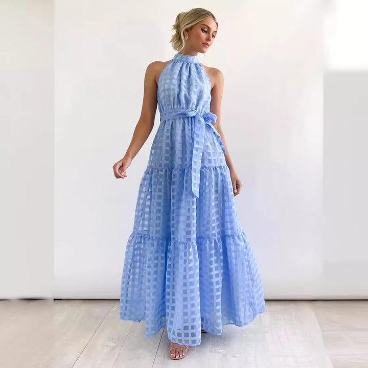 Dame maxikjole med svajende skørt og elegant rynkning Stilla