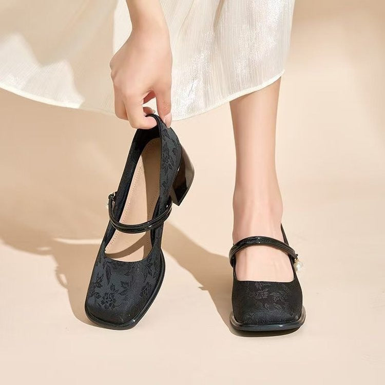 Dame elegante Mary Jane Pumps med moderne remdesign og stabil sål Stilla
