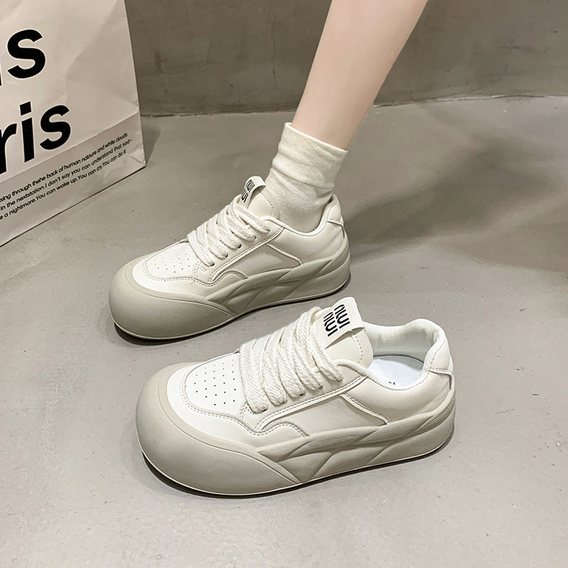 Dame Modevenlige og komfortable sneakers med ekstra let sål og åndbart overmateriale Stilla