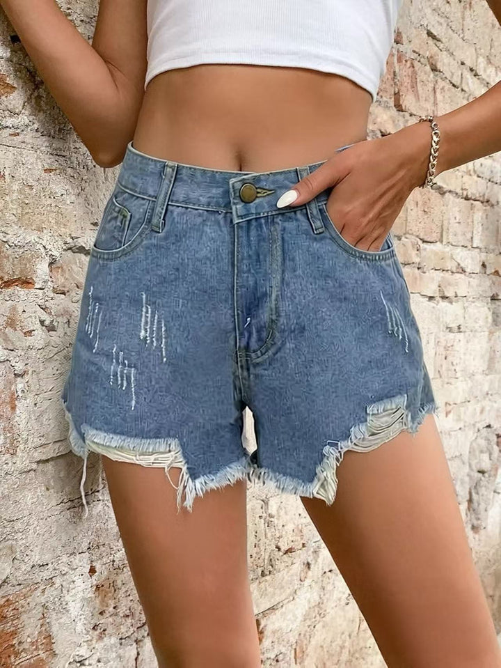 Dame mode ødelagte denim-shorts med frynset kant Skovae