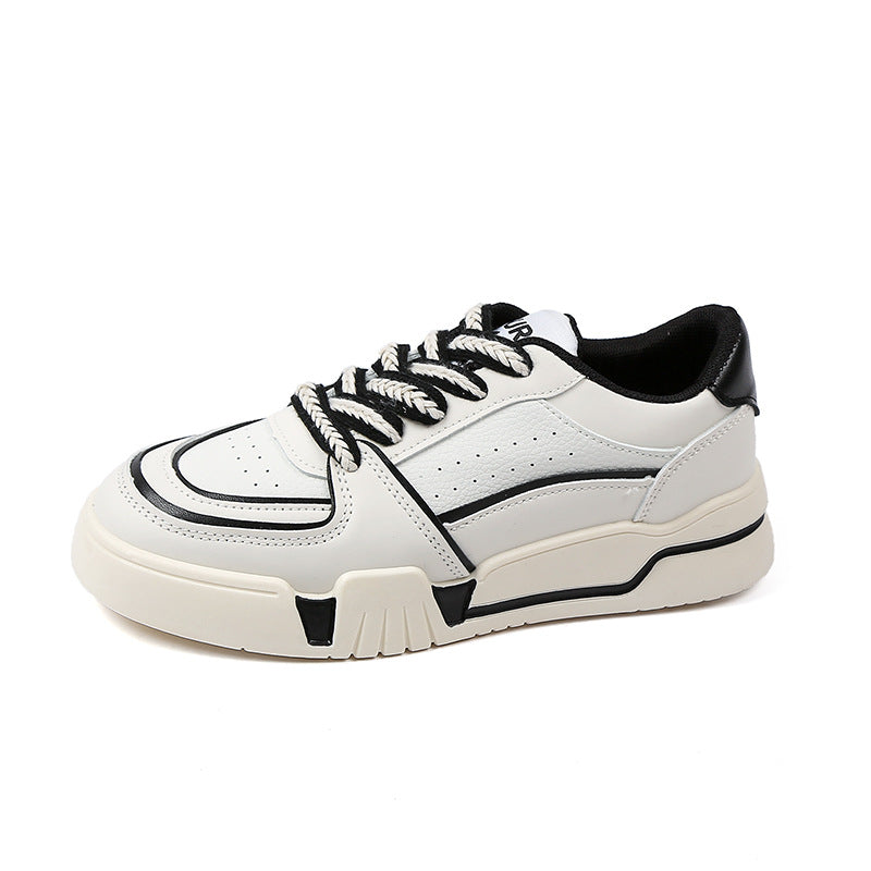 Dame Sneaker med dynamisk design og slidstærk sål Stilla