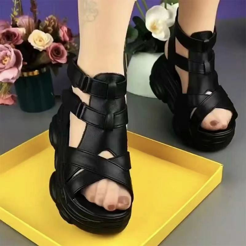 Dame komfortable plateau-sandaler med justerbare remme og ergonomisk sål Stilla