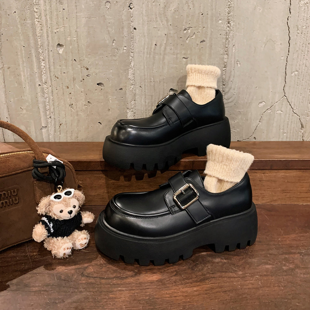 Femme Chunky Platform Sandaler med dekorativ spænde Stilla