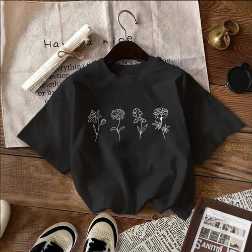 Dame T-shirt med blomsterprint og moderne snit Stilla