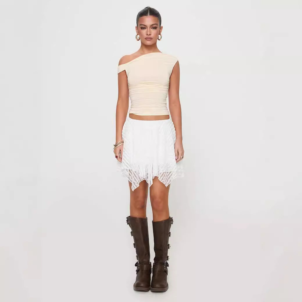 Dame legesyede blonde shorts med asymmetrisk kant Skovae
