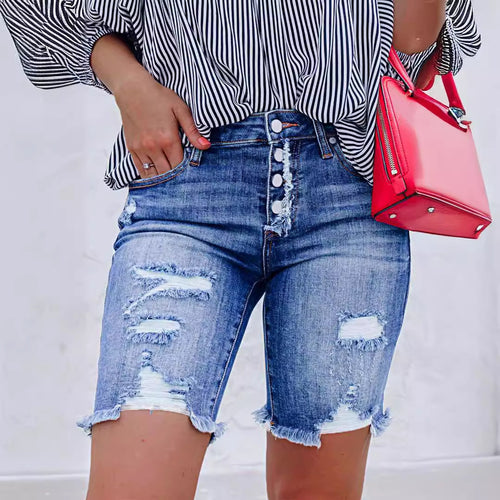 Dame jeansshorts med frynsede afslutninger og moderne destroyed-detaljer Stilla