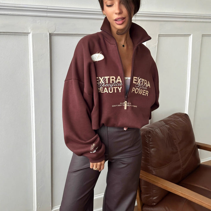 Dame Oversized Zip Sweater med kreativ tekst og moderne design Stilla