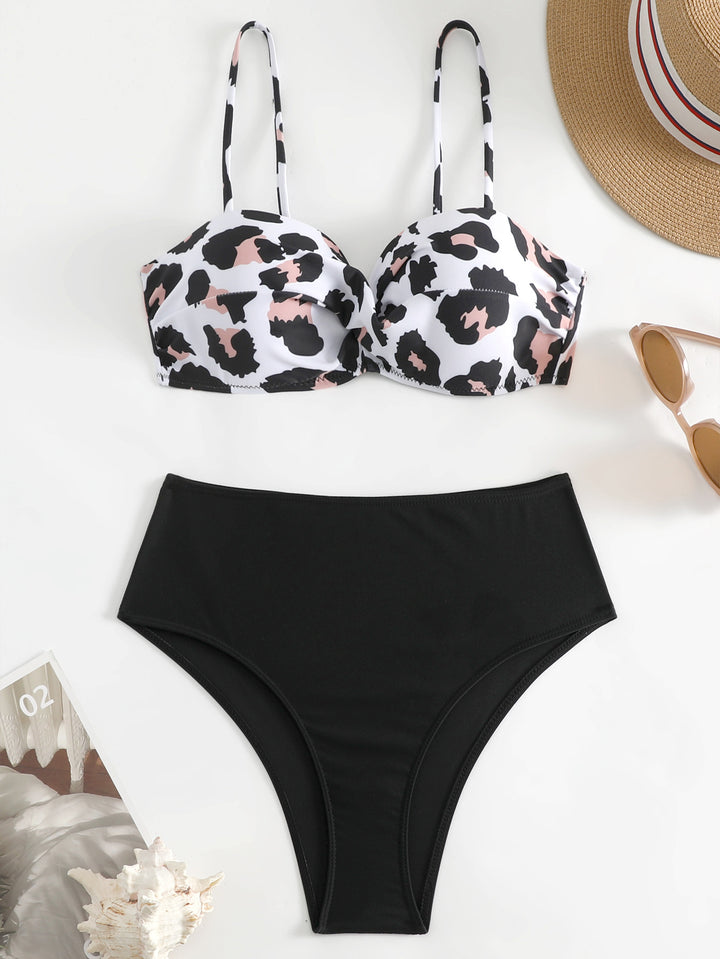 Femme svømme bikini sæt med iøjnefaldende dyreprint og højskåret bund Stilla