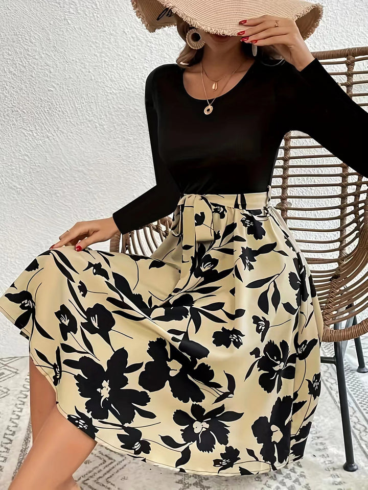 Damekjole med lang arm og floral skørt Stilla
