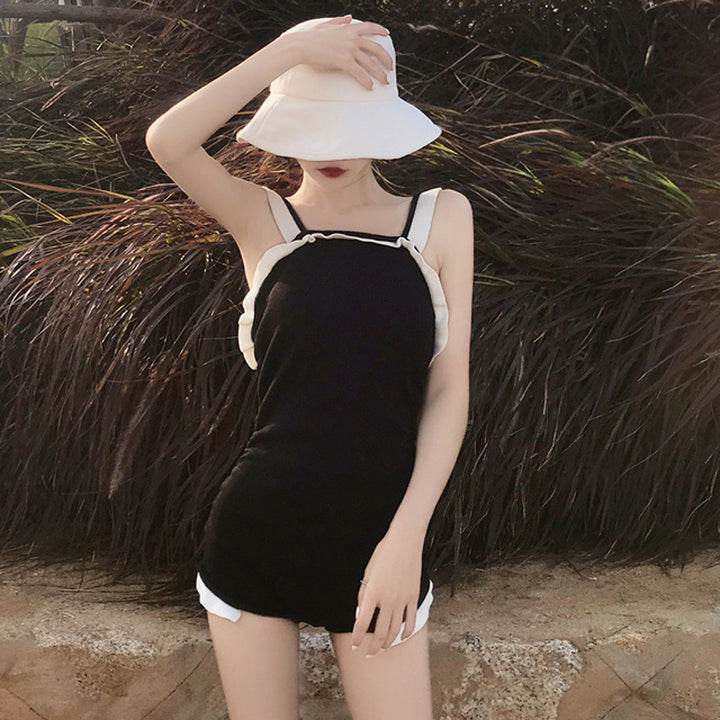 Dame One-Piece Badedragt med legende Volantdesign Skovae