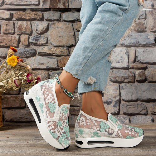 Dame Sporty Sneakers med blomsterbroderi og komfortabel sål Stilla