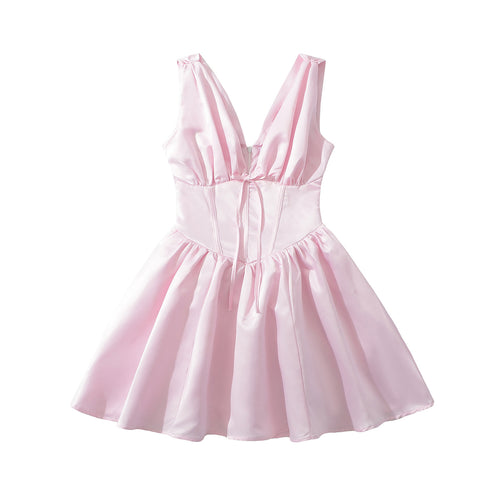 Femme Deep V-udskæring Flared Satin Kjole Stilla