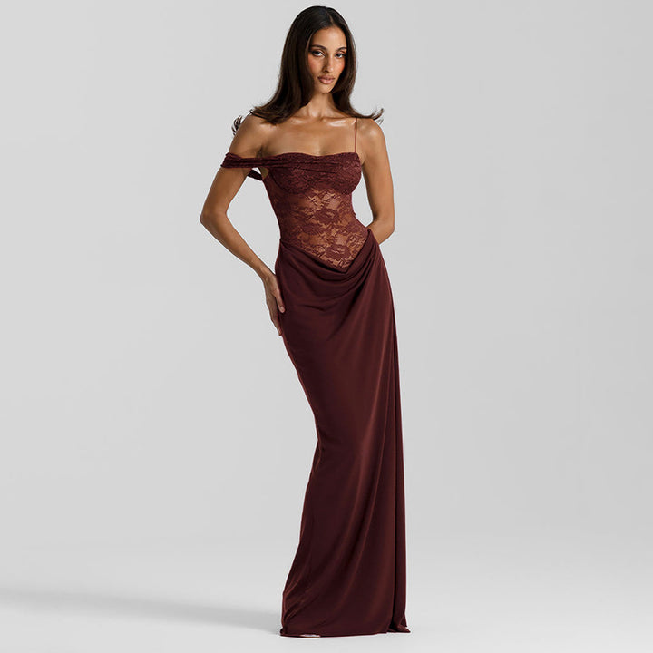Dame Off-Shoulder Aftenkjole med raffinerede spids-applikationer og flydende materiale Skovae
